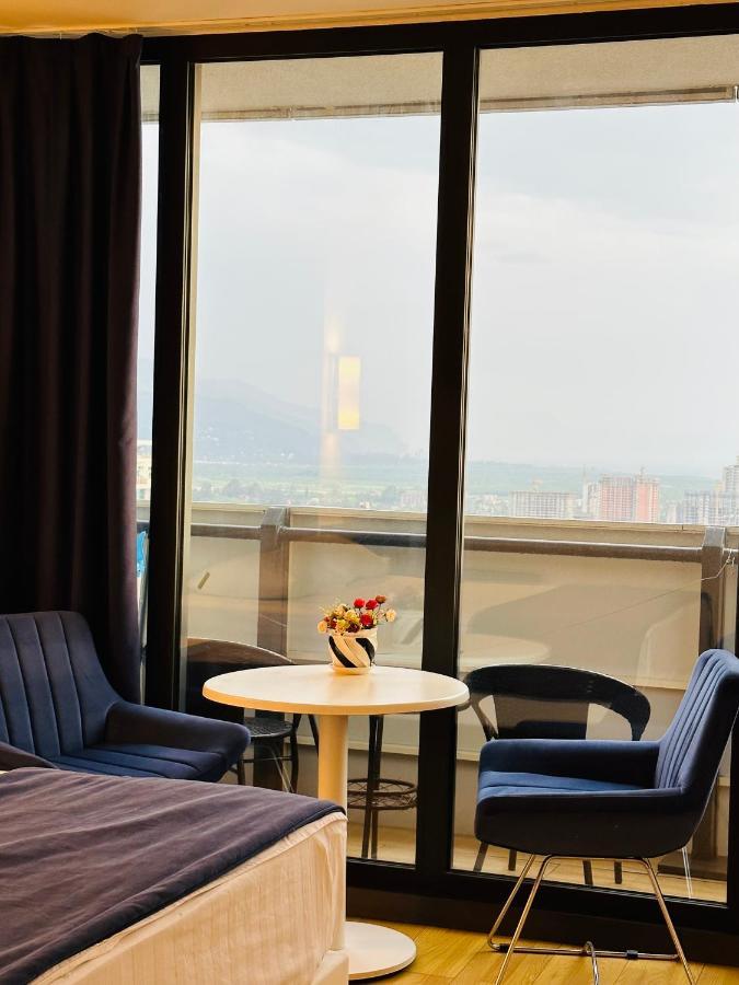 Orbi City In 巴统 外观 照片